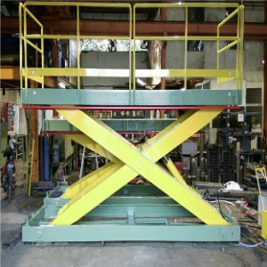 SCISSORS LIFT